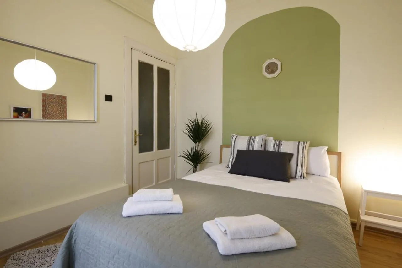 Vibrant Flat With Excellent Location In Beyoglu Apartment Istanbul