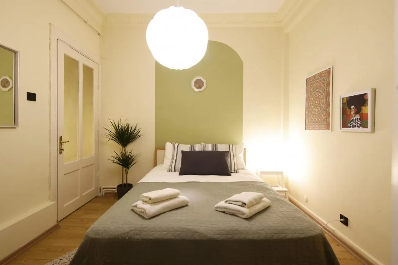 Vibrant Flat With Excellent Location In Beyoglu Apartment Istanbul 0*,  Turkey